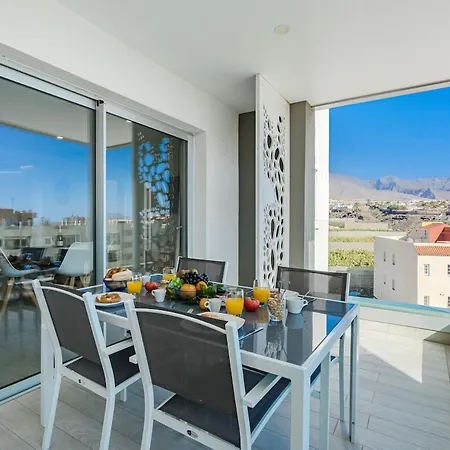 Ocean Garden Sea View 아데제