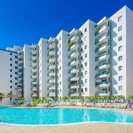 Ocean Garden Sea View Apartment