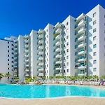 Ocean Garden Sea View 아파트