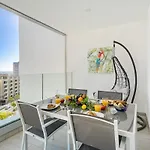 Ocean Garden Sea View 아파트